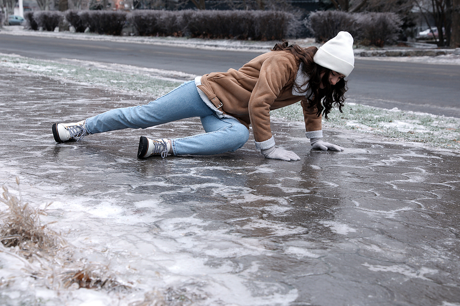 slip and fall on icy sidewalk