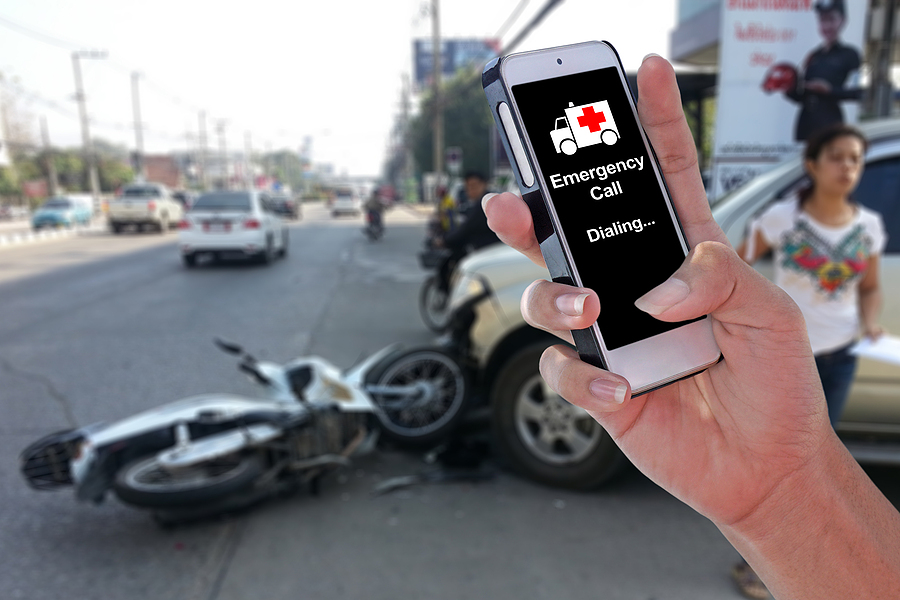 Find the Right Lawyer after Roadside Car Accident 